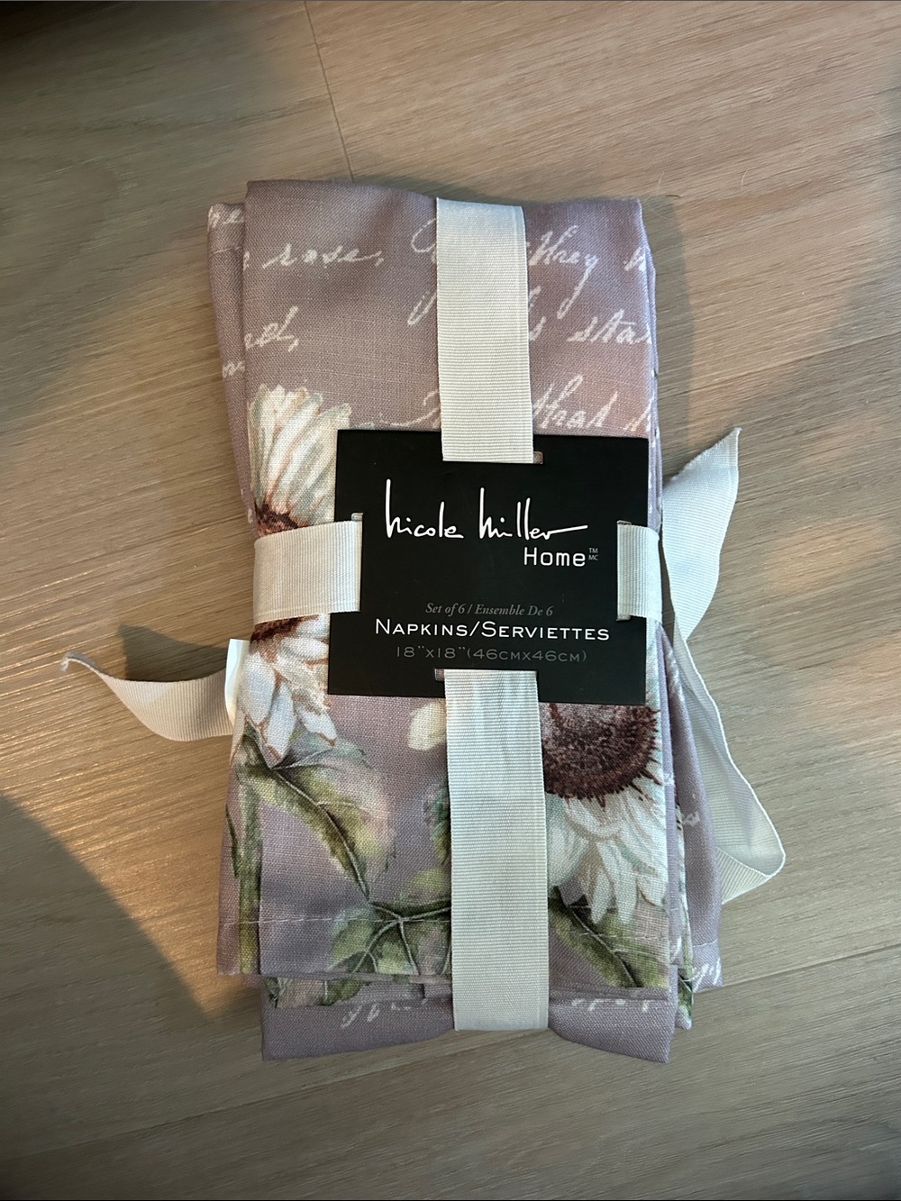 NWT- Nicole Miller Home Floral Fabric Napkins - Set of 6